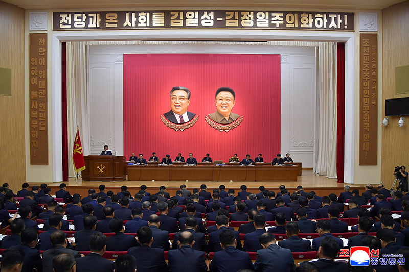 Enlarged plenary meetings of Pyongyang municipal and provincial Party committees held