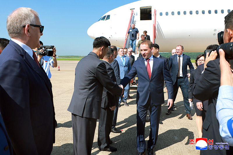 Chairman of Russian side to DPRK-Russia inter-governmental committee for cooperation arrives in Pyongyang