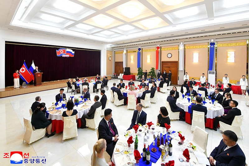 Russian ambassador to DPRK hosts reception to mark anniversary of bilateral diplomatic relations