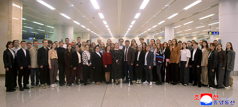  Russian youth friendship visiting group arrives in Pyongyang