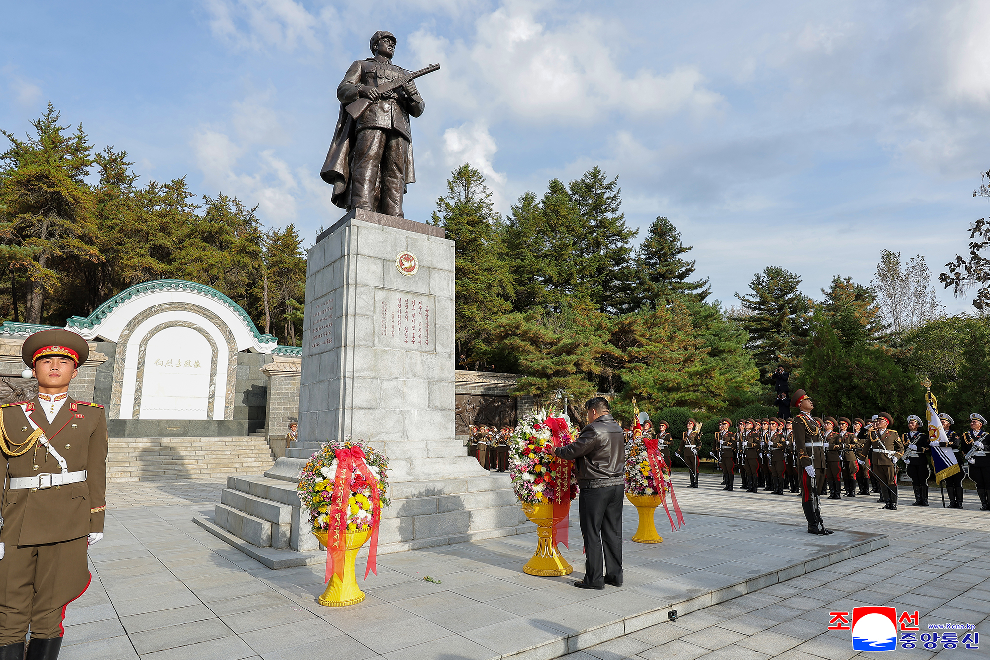 Respected Comrade Kim Jong Un visits cemetery of CPV fallen soldiers on occasion of 75th anniversary of entry of CPV into Korean front