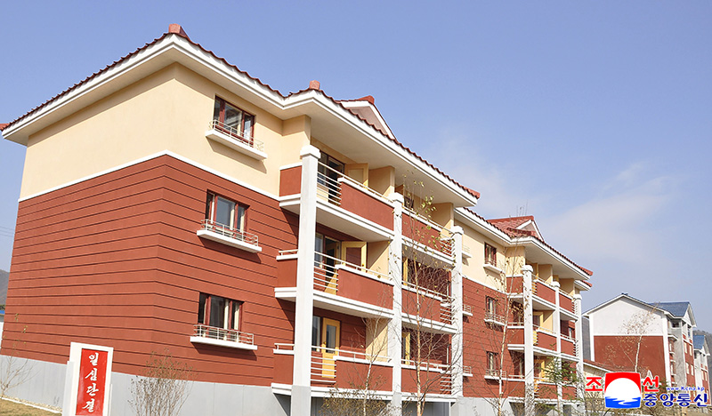 New houses built in rural villages of Ryanggang Province