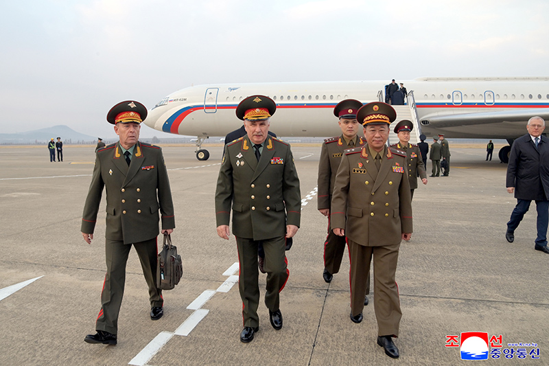 Delegation of military-political general department of the Russian armed forces arrives in Pyongyang