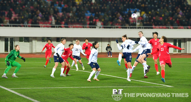 Friendly football match held between DPRK, Russian national women’s teams