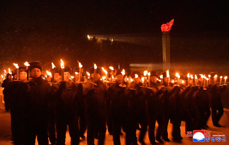 Youth and students hold oath-taking meeting