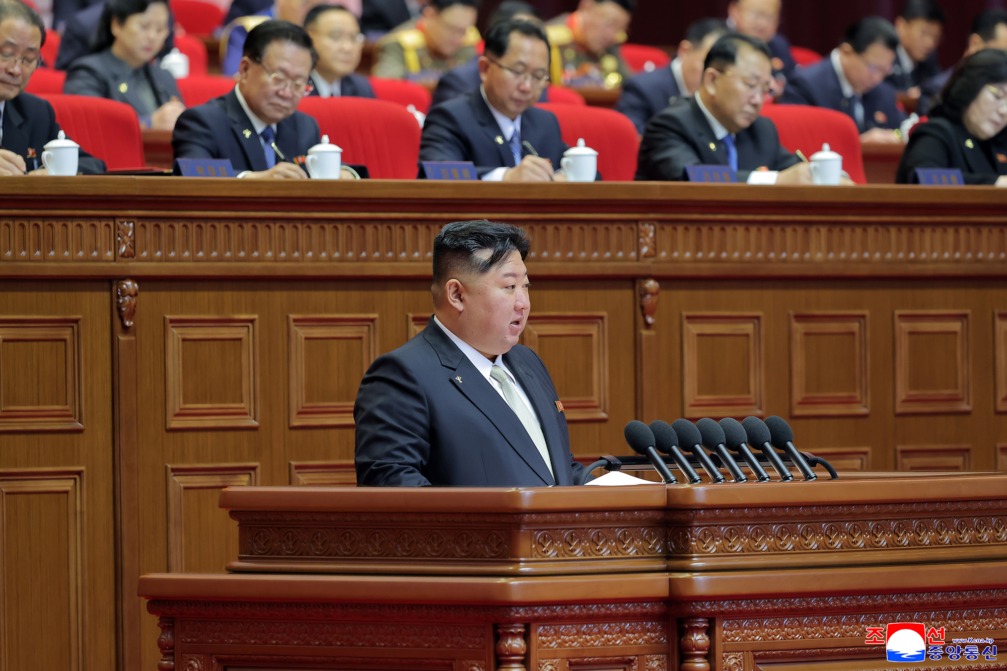 Third-day sitting of Ninth WPK Congress <br>Comrade Kim Jong Un makes report on work of Eighth WPK Central Committee