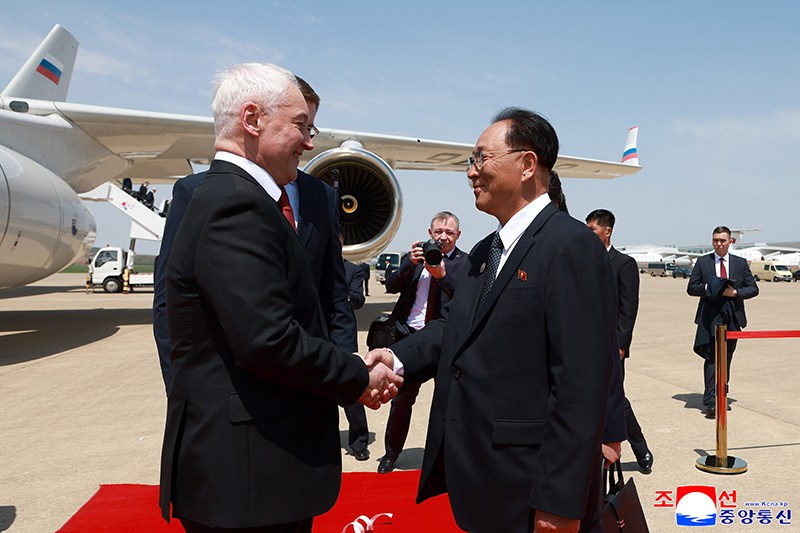 Russian defence minister arrives in Pyongyang