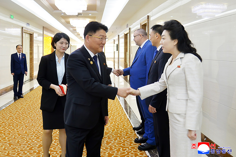 DPRK government economic delegation leaves for Belarus and Russia
