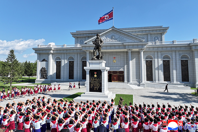 Participants in celebrations of founding anniversary of KCU visit Memorial Museum of Combat Feats at Overseas Military Operations