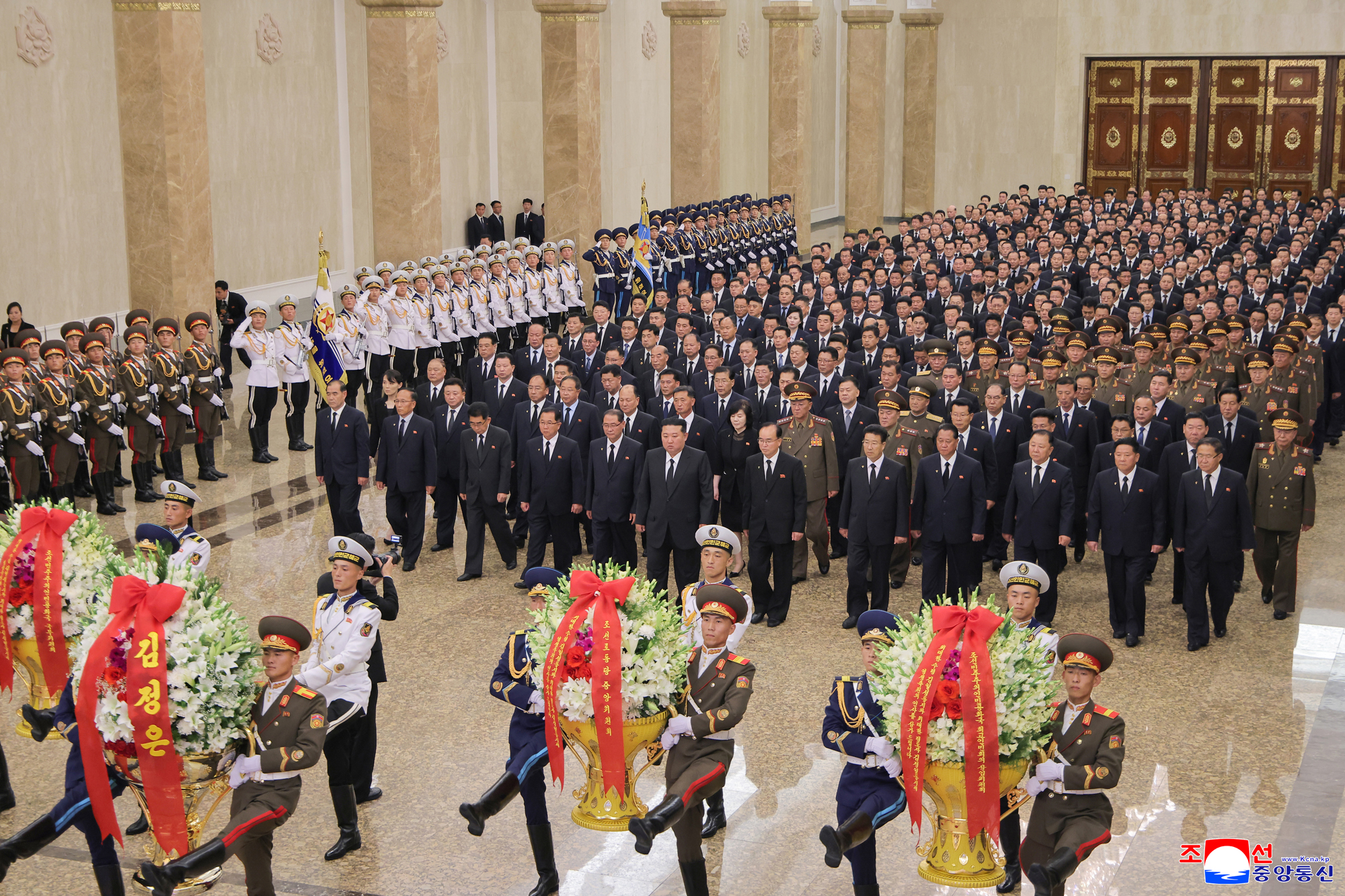 Respected Comrade Kim Jong Un visits Kumsusan Palace of Sun on greatest memorial day of our Party, state and people