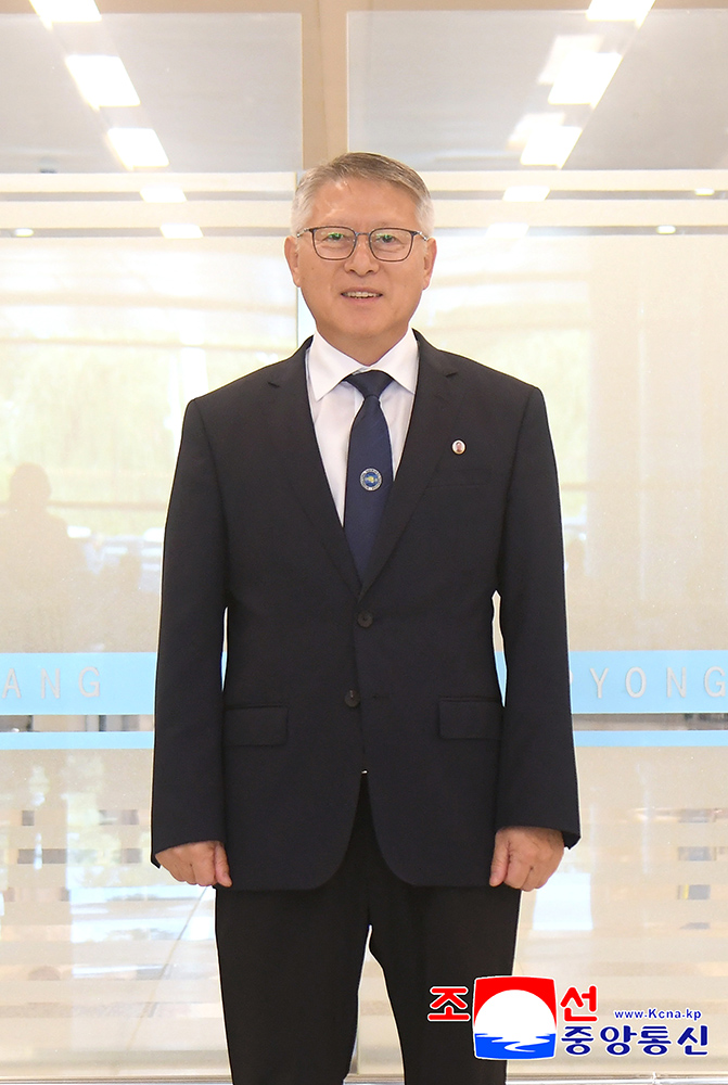 Chairman of IMAGC arrives in Pyongyang