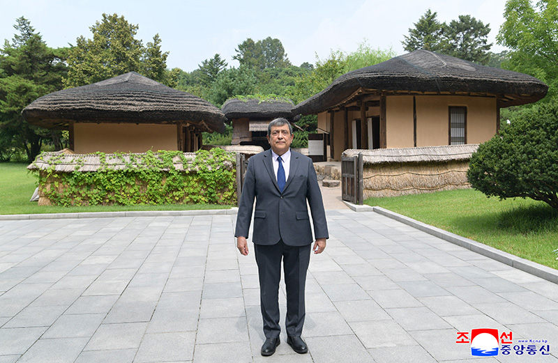 Nicaraguan ambassador visits Mangyongdae