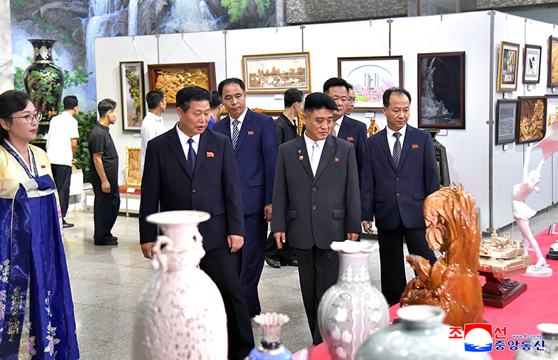 National sculpture and craftwork festival opens  