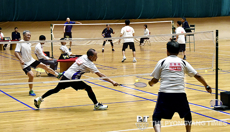 Sports games of the elderly draw public attention